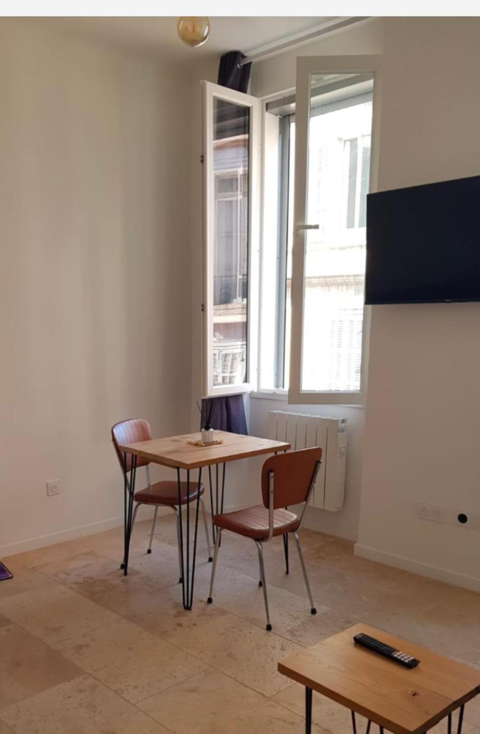 Central And Comfortable Studio, Near Train Station Marsiglia Esterno foto